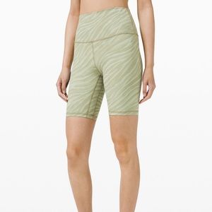 NWT Size 4 Green Fern Le Tigre align shorts 8 inches